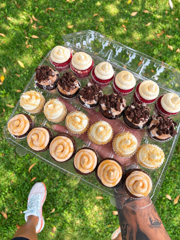 Nom! Nom! Factory cupcake celebration, photo 27